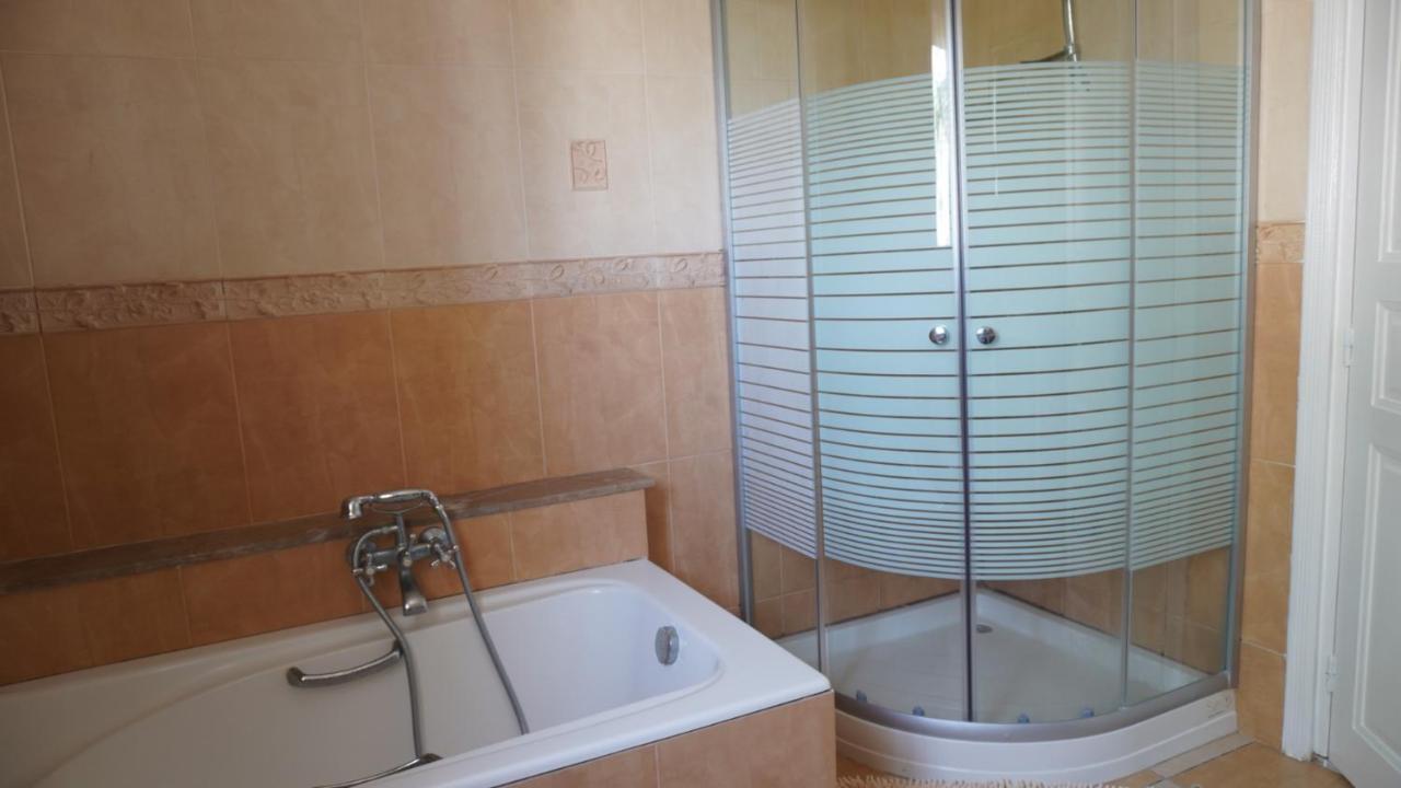 Dar Khereddine Tunis Buitenkant foto